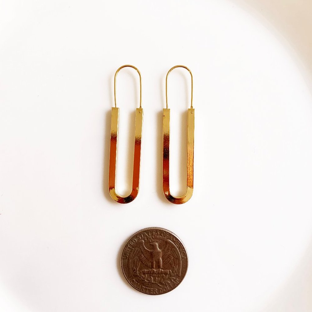 U Shape Linear Hoop Earrings 14k Gold Plated Shiny - Picture 4 of 8